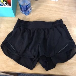 lulu lemon black shorts